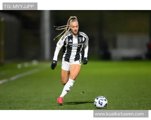 全球女足球星排名前十榜单解析:谁是现役最强女足球员 全球女足球星排名前十榜单解析:谁是现役最强女足球员